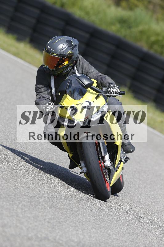 Archiv-2025/09 22.04.2025 Cornu Master School ADR/gruen-vert/32